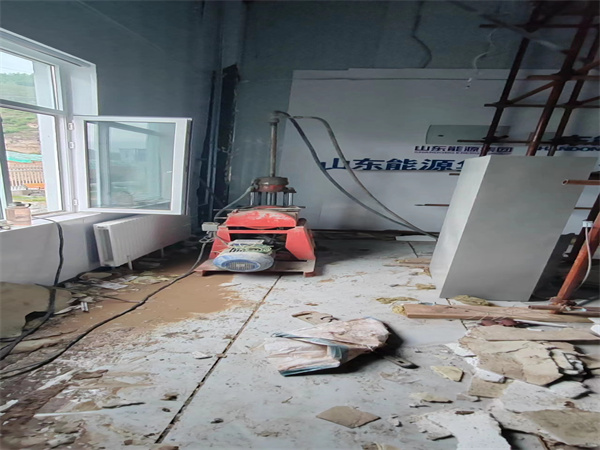 双台子地基基础下沉墙体裂缝加固注浆顶升施工